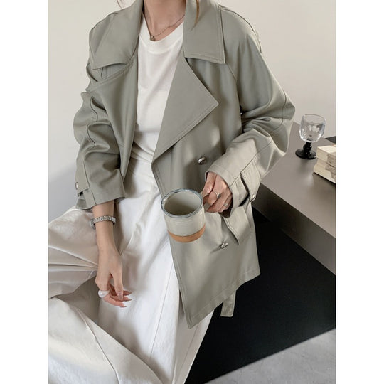 Damen Kurztrench mit weitem Schnitt, doppelreihigem Verschluss und Bindegürtel Shop Nory