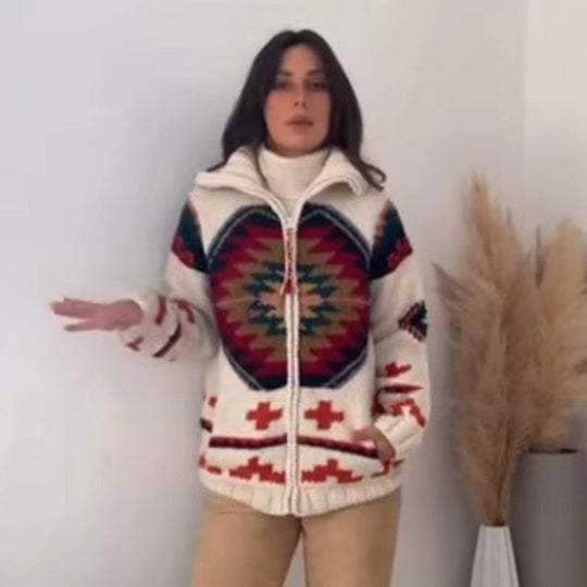 Damen Jacquard-Strickjacke mit Navajo‑Muster, Reißverschluss und hohem Kragen Shop Nory