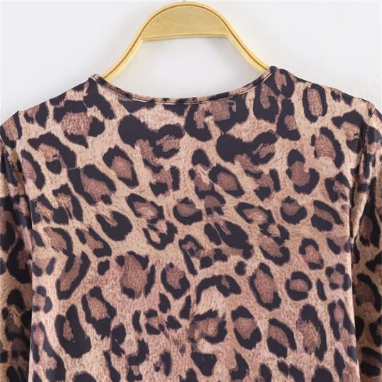 Damen Leoprint-Minikleid mit Rundhalsausschnitt, langen Ärmeln und A-Linien‑Silhouette Shop Nory