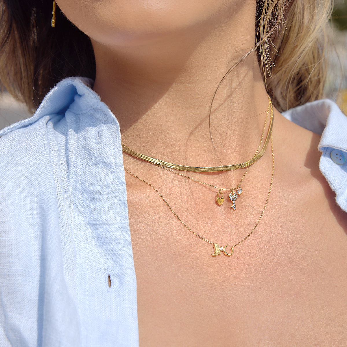 Damen Halskette mit stilvollem Stiefelanhänger und elegantem Zirkoniabesatz Shop Nory