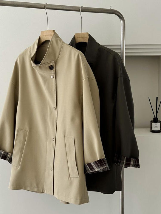 Damen Oversized Kurzmantel mit Stehkragen und kariertem Ärmelfutter Shop Nory