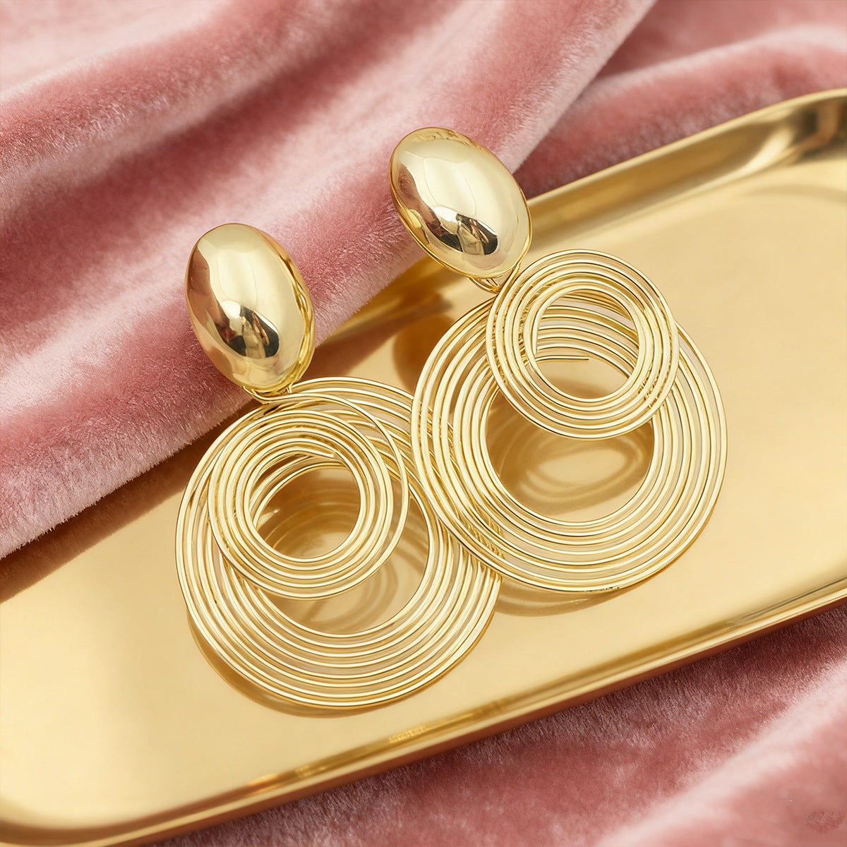 Damen Hängende Ohrstecker im filigranen Spiraldesign Shop Nory
