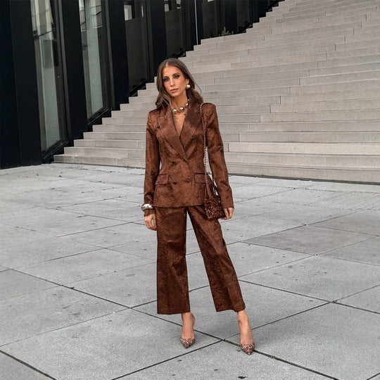 Damen Doppelreihiges Samt-Blazer und Cropped-Hose Co-Ord-Set Shop Nory