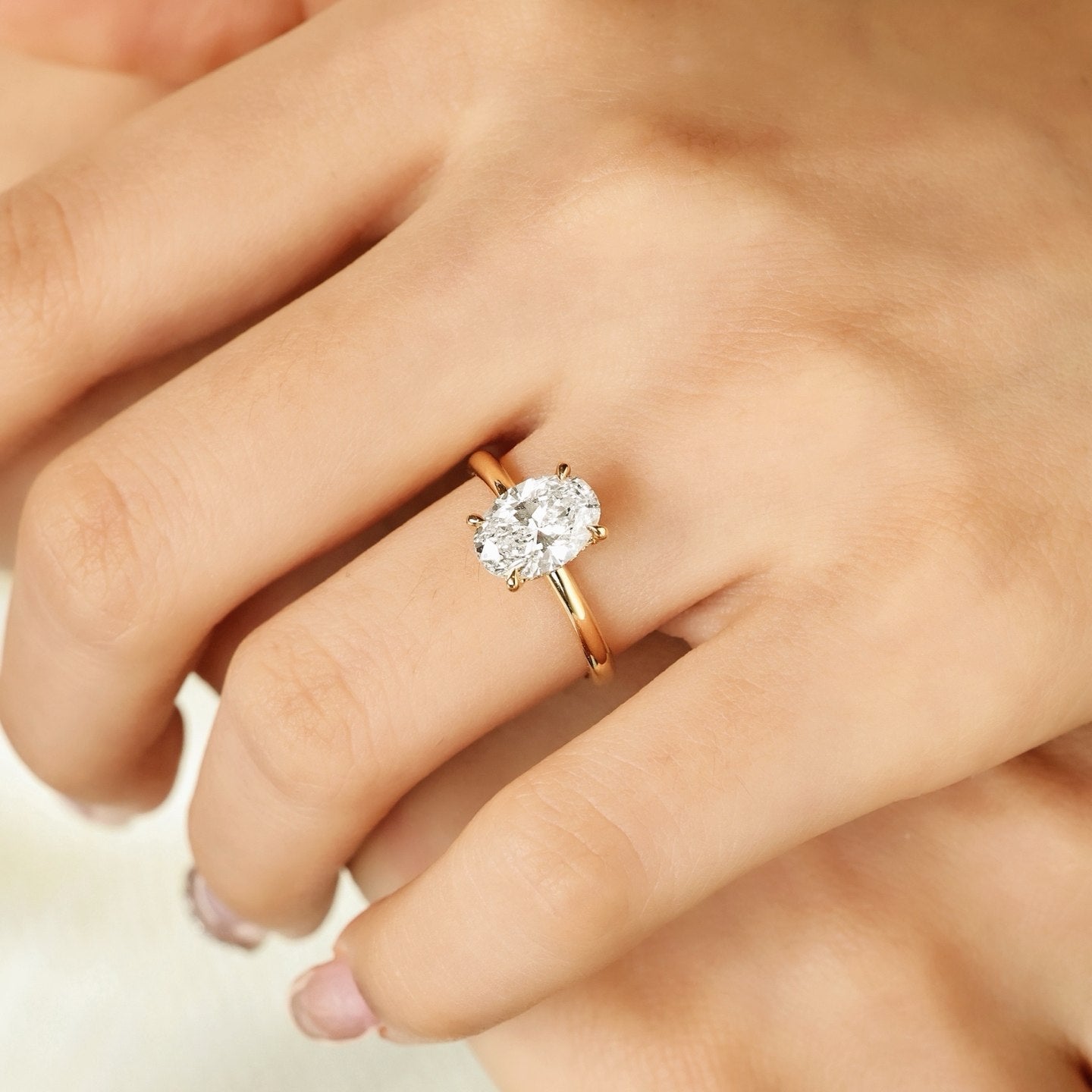 Damenring mit ovalem Diamantdesign Shop Nory