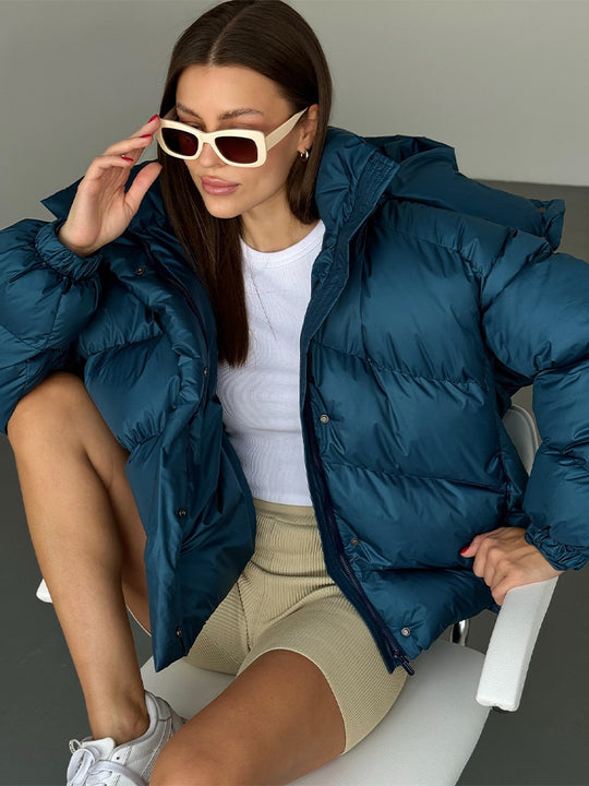 Damen Kurz-Pufferjacke mit Thermofüllung, Oversize-Kapuze & verdecktem Zweiwege-Reißverschluss Shop Nory
