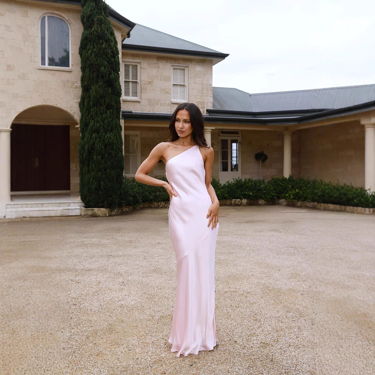 Damen Elegantes asymmetrisches Maxikleid mit feinem Satinfinish Shopnory