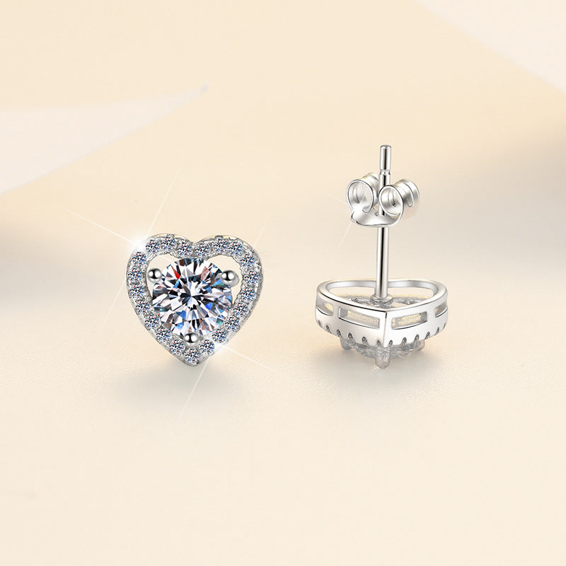 Damen Ohrringe mit herzförmigem Design und funkelnden Kristallen Shop Nory