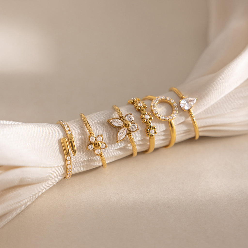 Damen Offenes Ring mit floralen Zirkonia-Details Shop Nory