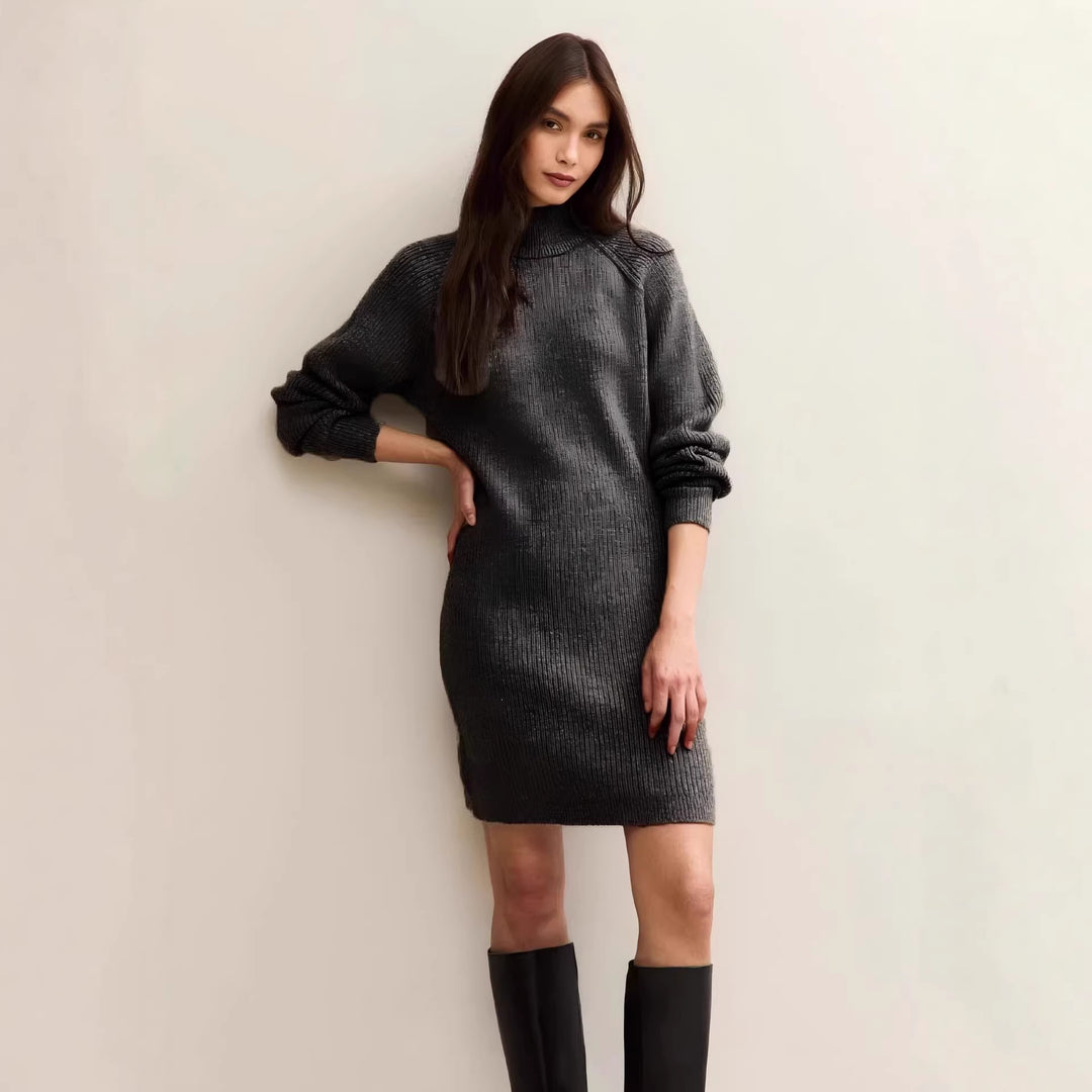Damen Strickkleid in taillierter Silhouette mit Stehkragen und Raglanärmeln Shop Nory