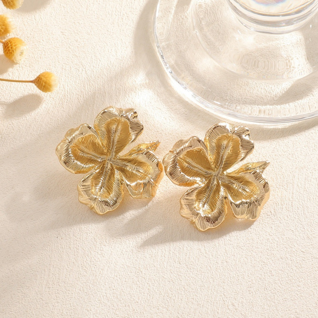 Damen Ohrstecker im exklusiven Blumen-Design Shop Nory