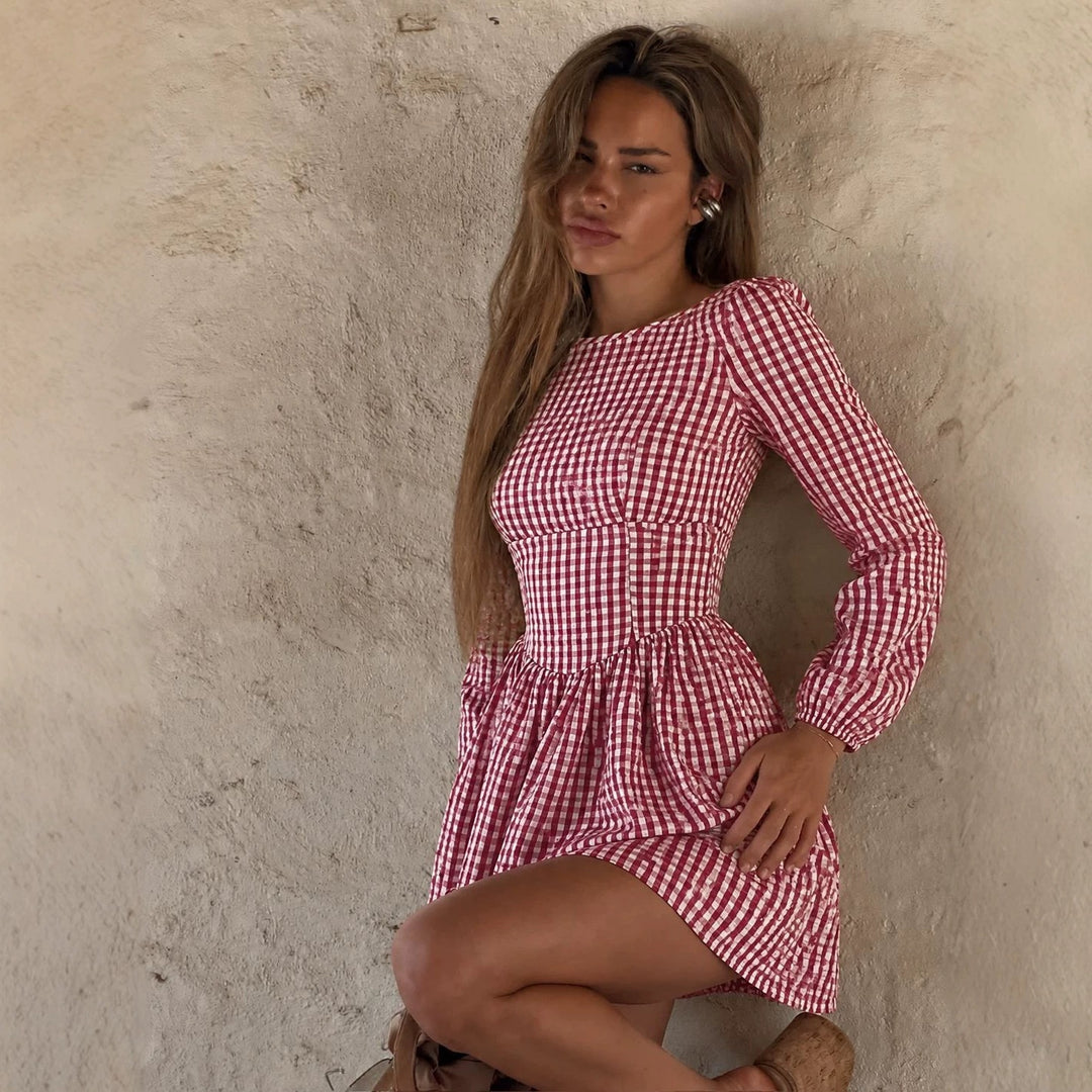 Damen tailliertes Vichy-Minikleid mit langen Ärmeln, figurbetonter Teilungsnaht und voluminöser Rockpartie Shop Nory