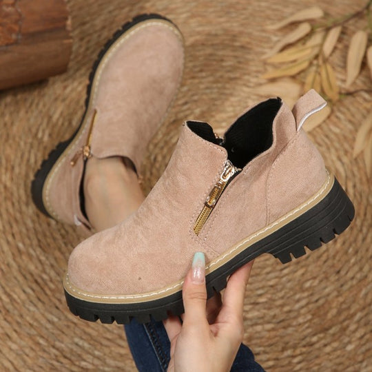 Damen Kurzschaft‑Stiefelette mit grober Profilsohle und seitlichem Reißverschluss Shop Nory