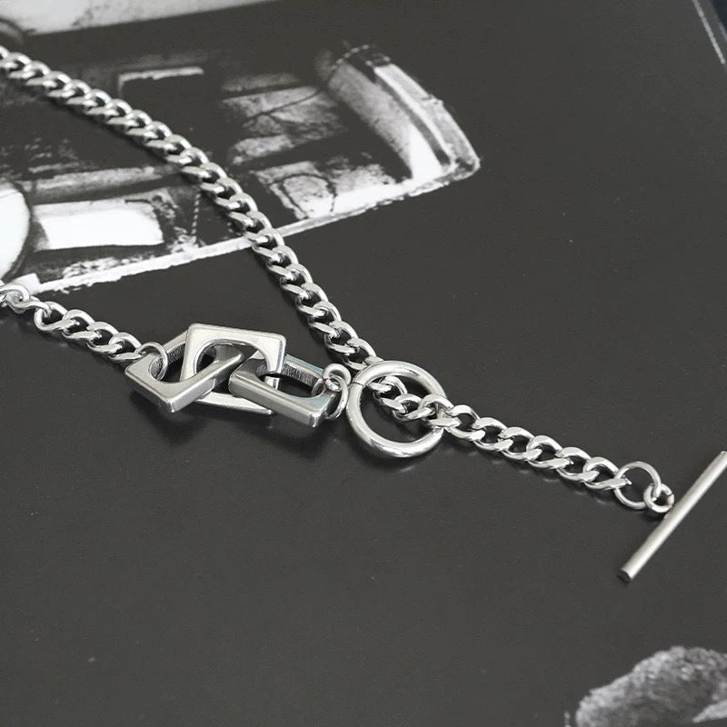 Damen modische Halskette mit geometrischem Anhänger und filigranem Design Shop Nory