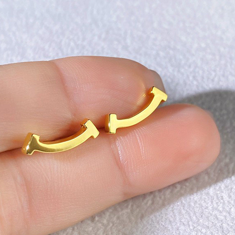 Damen Ohrringe mit modernem gebogenem Design aus hochwertigem Edelstahl Shop Nory