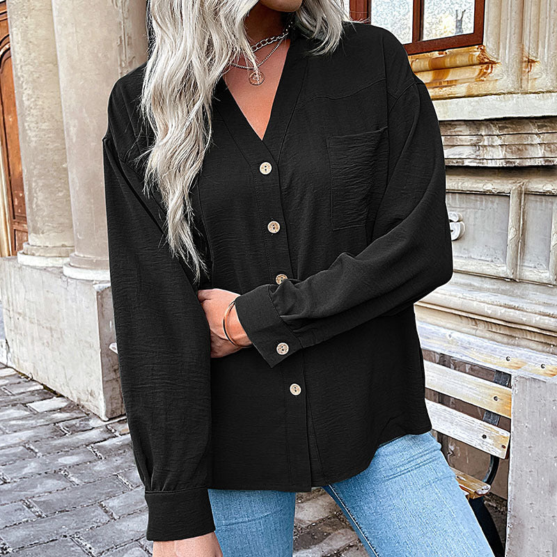 Damen Oversize Crinkle‑Hemdbluse mit V‑Ausschnitt, sichtbarer Knopfleiste und Brusttasche Shop Nory