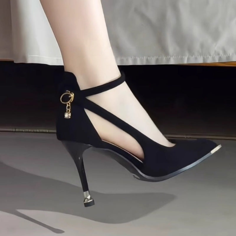 Damen elegante spitze Pumps mit Knöchelriemen Cut-Out-Seiten und zierlichem Kitten-Heel Shop Nory