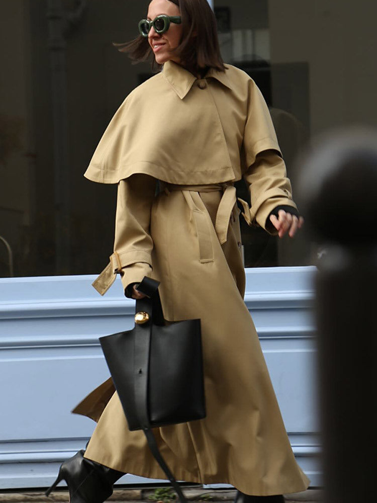 Damen Langer Trenchcoat mit Capelet, Taillengürtel und Raglanärmeln Shop Nory