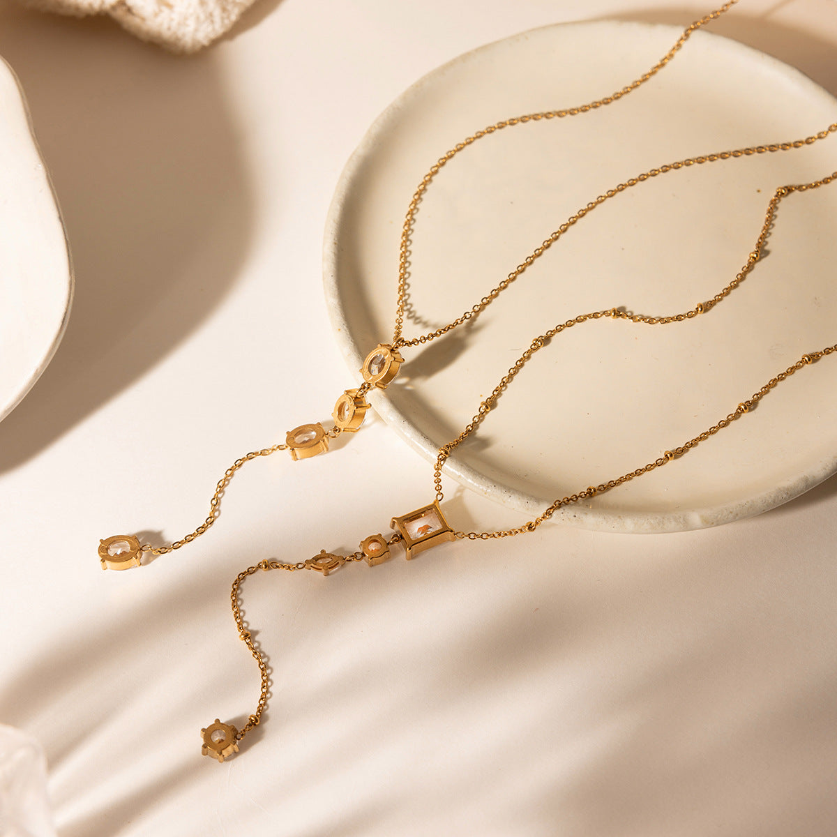 Damen Kette mit funkelnden Zirkonia-Elementen Shop Nory
