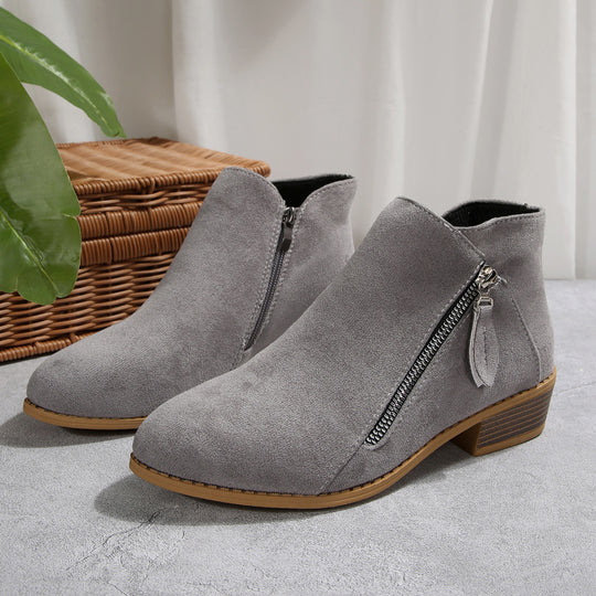Damen Moderne Kurzschaft-Stiefelette mit sichtbarem Metallreißverschluss und niedriger Holzoptik-Blocksohle Shop Nory