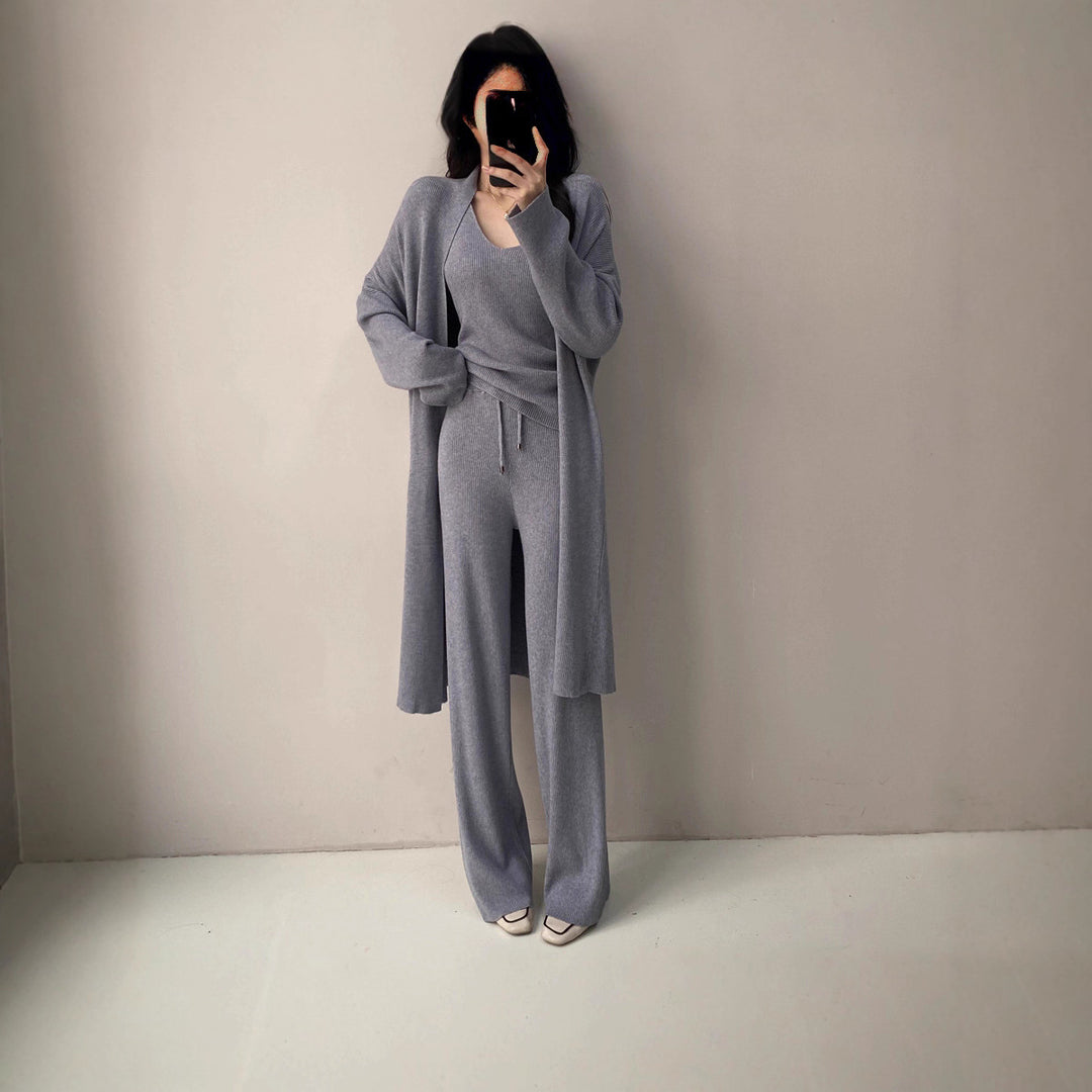 Damen Feinstrick-Loungewear-Set mit Longcardigan, Ripp-Top und weitem Strickhose Shop Nory