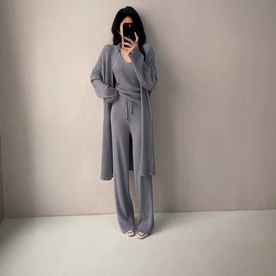 Damen Feinstrick-Loungewear-Set mit Longcardigan, Ripp-Top und weitem Strickhose Shop Nory