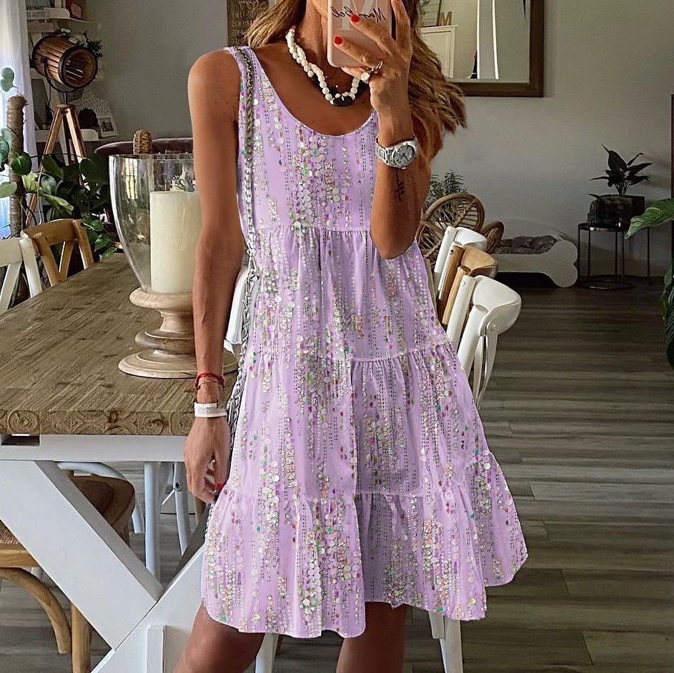 Damen luftiges Sommerkleid mit fließendem Rock und dekorativen Details