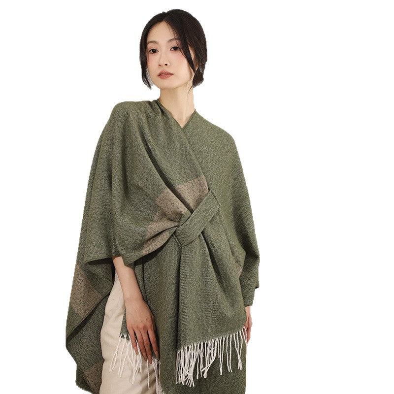Damen Gewebter Wollmix-Ruana mit Diagonalstreifen und Fransen Shop Nory