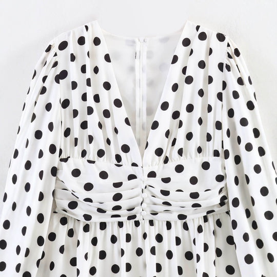 Damen Gepunktete Bluse mit tiefem V‑Ausschnitt, geraffter Taillenpartie und voluminösen Ballonärmeln Shop Nory