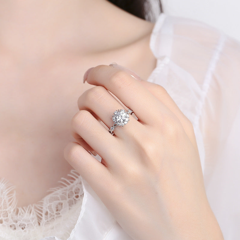 Damen eleganter Schmuckring mit floraler Zirkonia-Verzierung Shop Nory