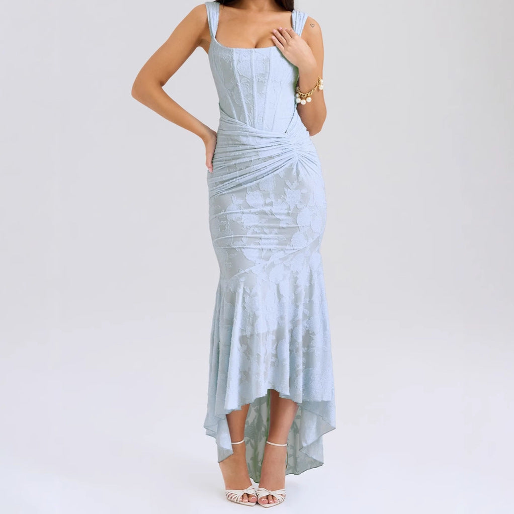 Damen Elegantes Spitzenkleid mit asymmetrischem Saum und gerafften Details