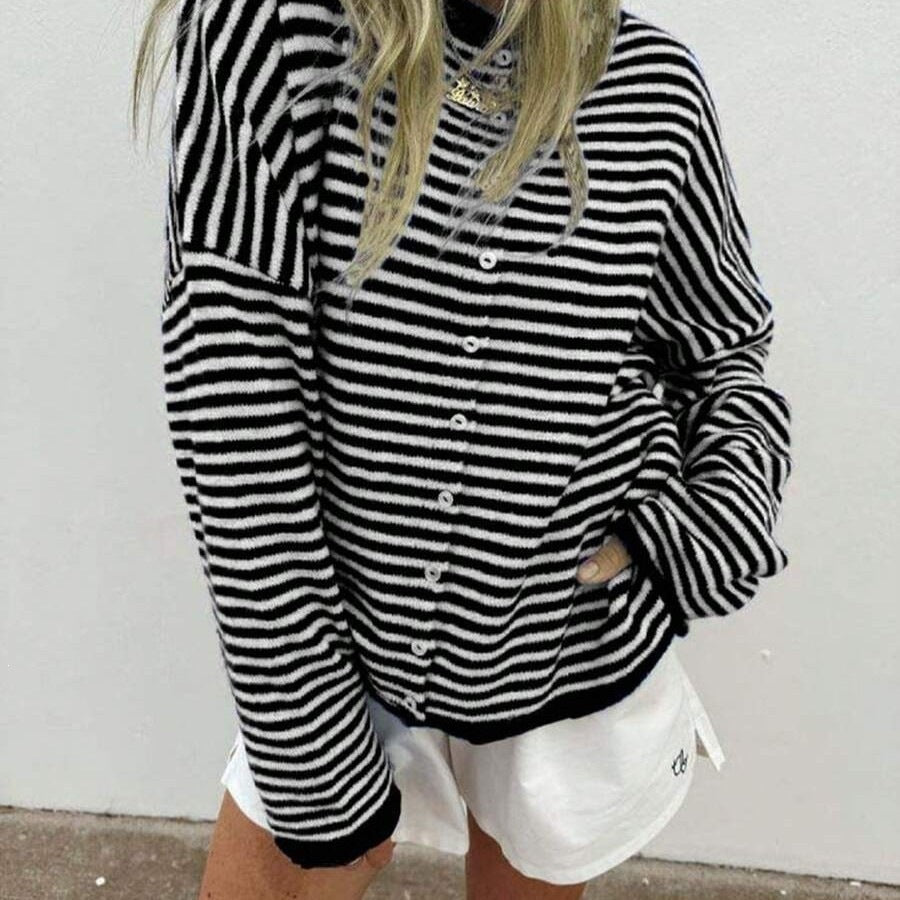 Damen Gestreifter Oversize Strickcardigan mit Knopfleiste und maritimem Look Shop Nory