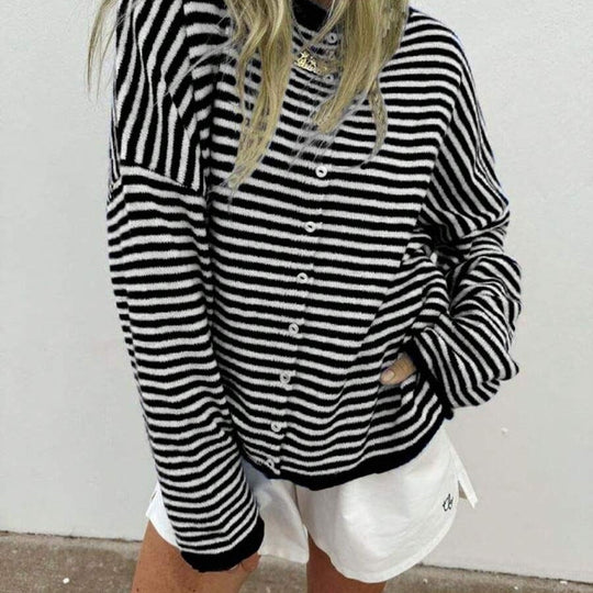 Damen Gestreifter Oversize Strickcardigan mit Knopfleiste und maritimem Look Shop Nory