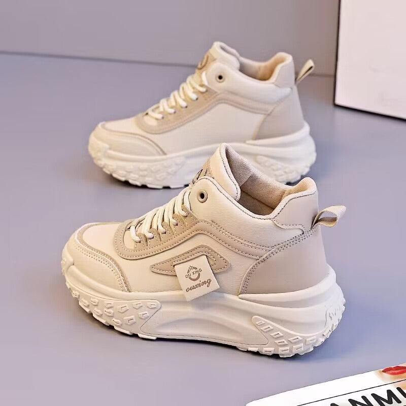 Damen Sportliche High-Top Sneakers mit dämpfender Sohle und robuster Profilierung