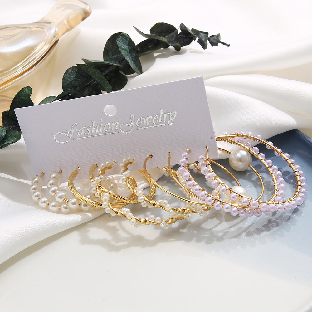Damen Ohrringe Set mit modernen Perlen- und Goldakzenten Shop Nory