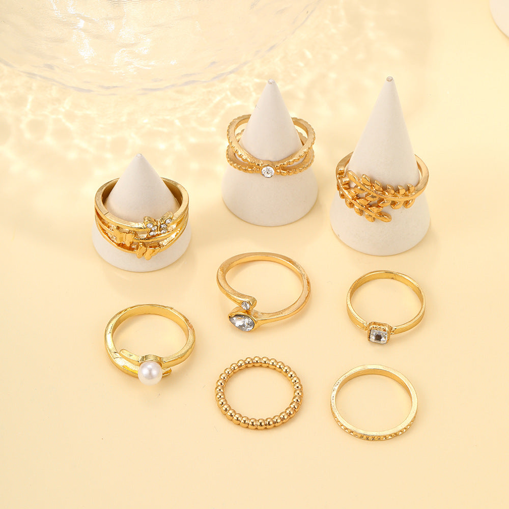 Damen Ring-Set mit funkelnden Akzenten und eleganten Designs Shop Nory