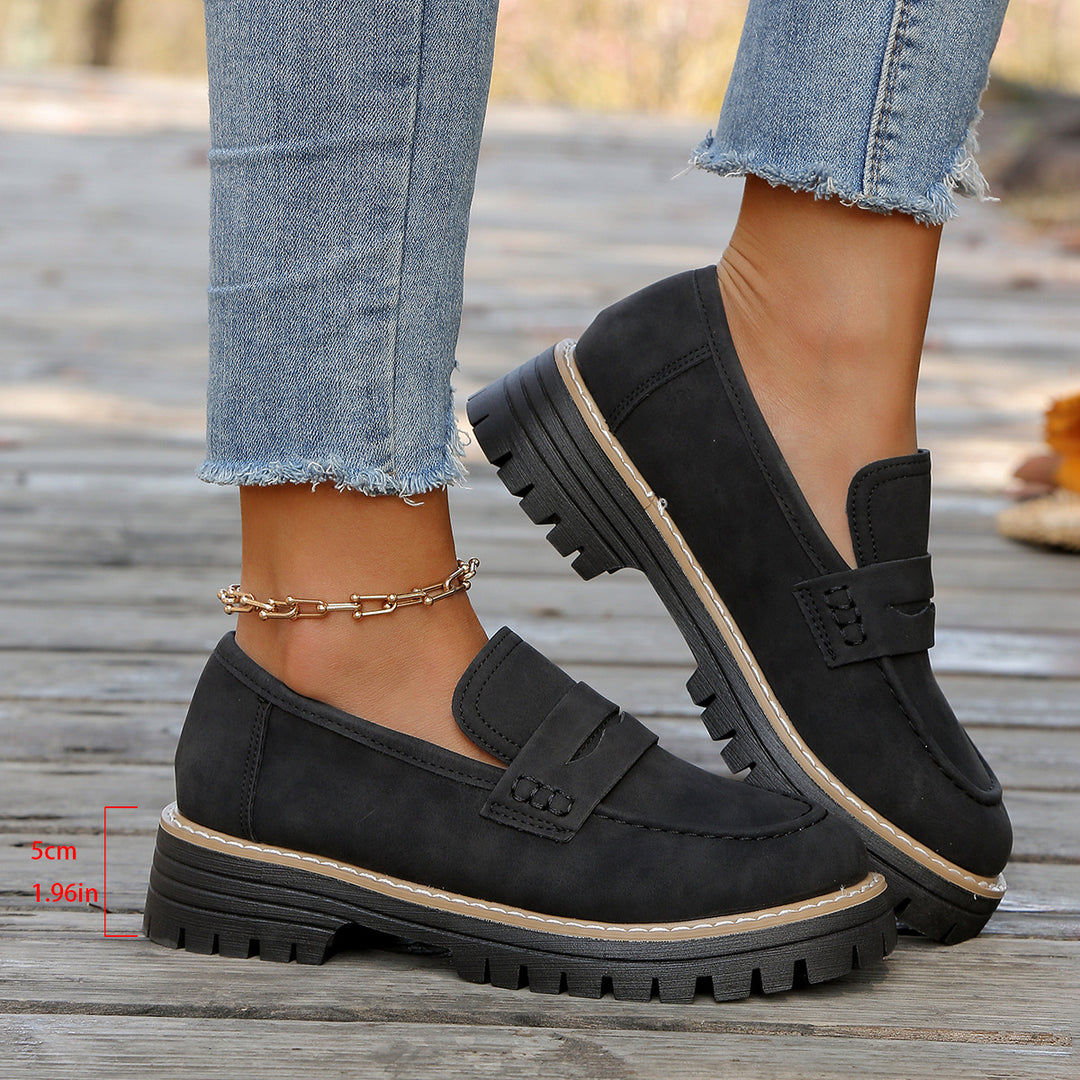 Damen robuste Loafer mit markanter Profilsohle, weichem Veloursoptik-Obermaterial und gepolstertem Komfortfußbett Shop Nory