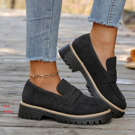 Damen robuste Loafer mit markanter Profilsohle, weichem Veloursoptik-Obermaterial und gepolstertem Komfortfußbett Shop Nory