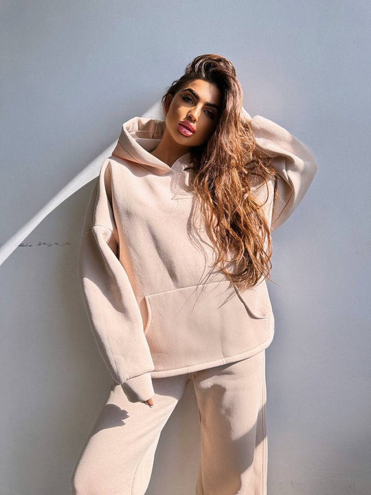 Damen Scuba-Fleece Lounge-Set mit Oversize-Kapuzenpullover und weiter Flare-Hose Shop Nory
