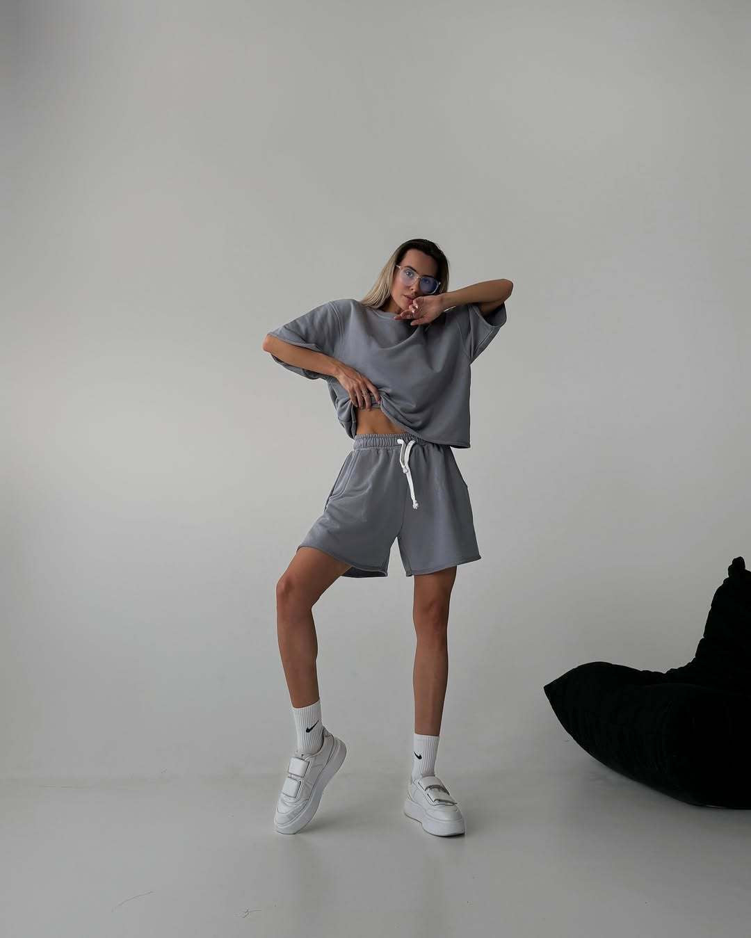 Damen lässiges Oberteil und Shorts-Set mit modernem Schnitt und praktischen Taschen