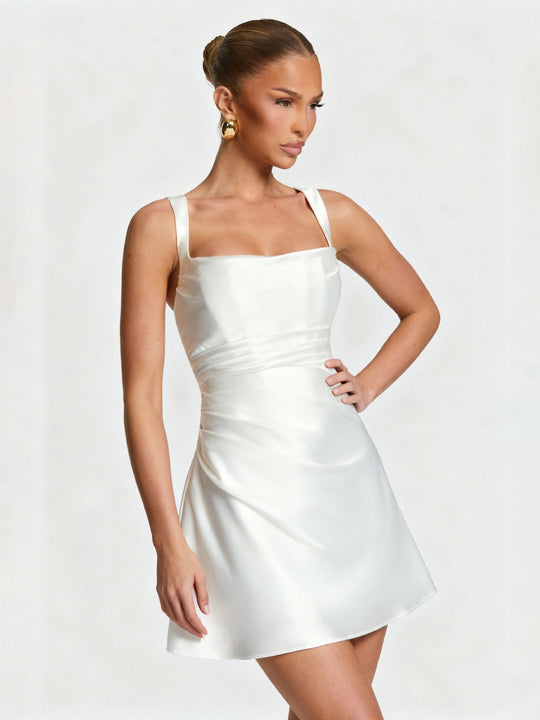 Damen Elegantes Cocktailkleid mit schickem Quadrat-Ausschnitt und fließendem Satin