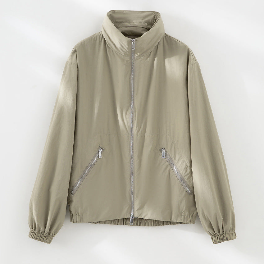 Damen Leichte Nylon-Utility-Jacke mit Stehkragen, Reißverschlusstaschen und elastischem Saum Shop Nory