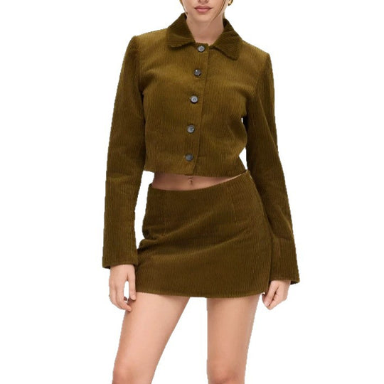 Damen Plissierte Kurzjacke mit Hemdkragen und umgeschlagenen Manschetten Shop Nory