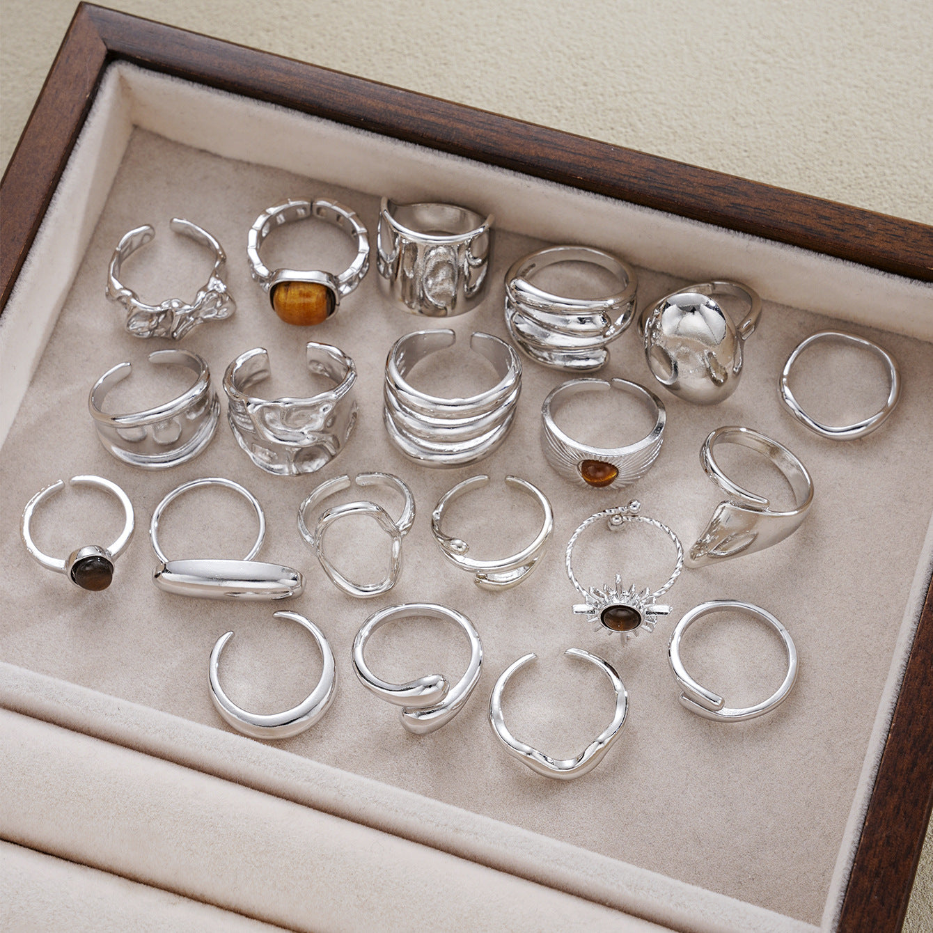 Damen Ring-Set mit kreativem skulpturalem Design Shop Nory