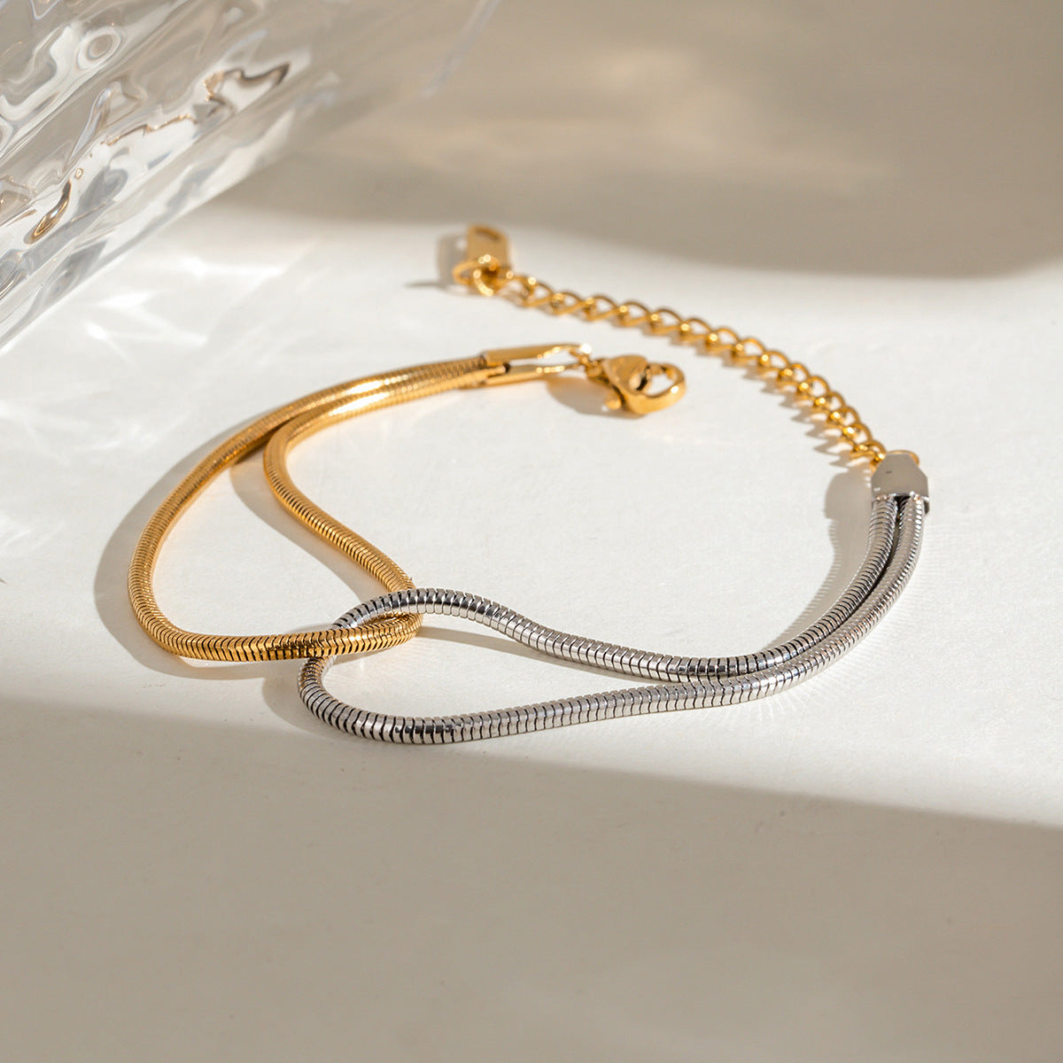 Damen Edelstahl Armband mit verstellbarem Kettenverschluss und robustem Design Shop Nory