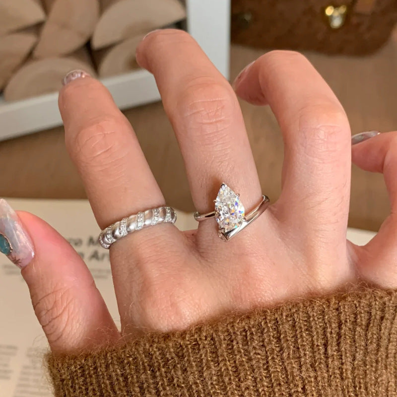 Damen Eleganter Ring mit kunstvollem Tropfen-Design Shop Nory