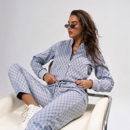 Damen jacquard Lounge-Set mit kurzer Bomberjacke und hochgeschnittener Kordelzug-Hose Shop Nory