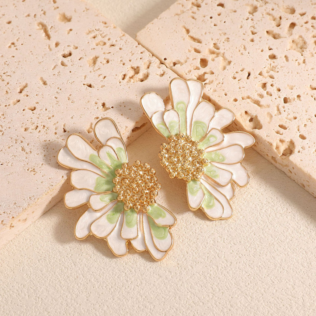 Damen Ohrstecker im floralen, kunstvollen Design Shop Nory