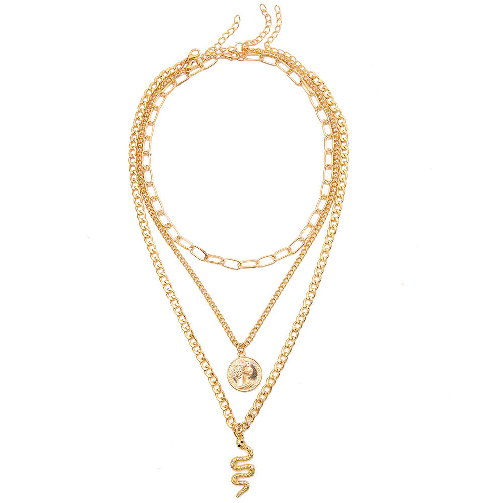 Damen mehrlagige Halskette mit goldenen Anhängern und filigranen Kettendesigns Shop Nory