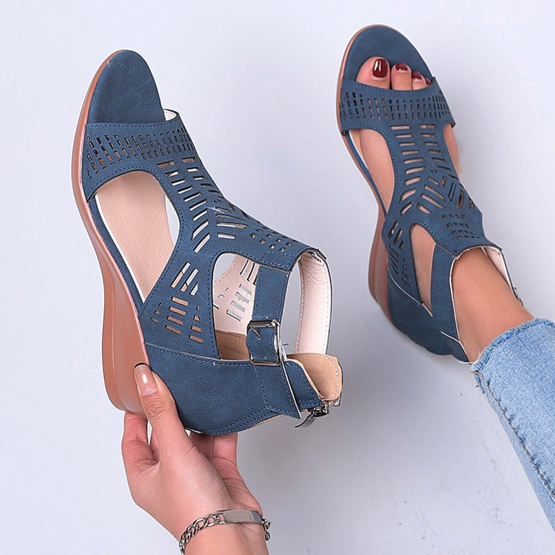Damen Keil-Sandalen mit modischem Lochdesign und verstellbarem Riemen