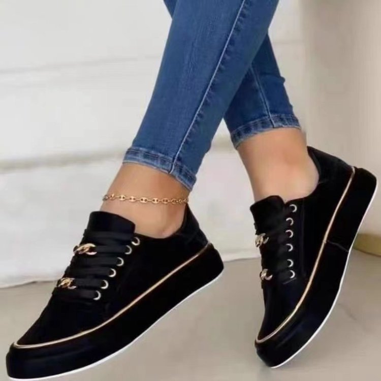 Damen Plateausneaker mit goldener Zierkante und Schmuckketten‑Details Shop Nory